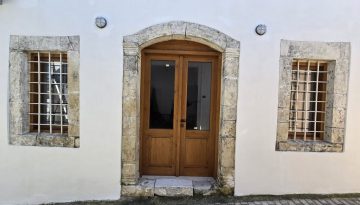 ΦΑΜΠΡΙΚΑ ΣΤΟ ΚΕΡΑΜΟΥΤΣΙ