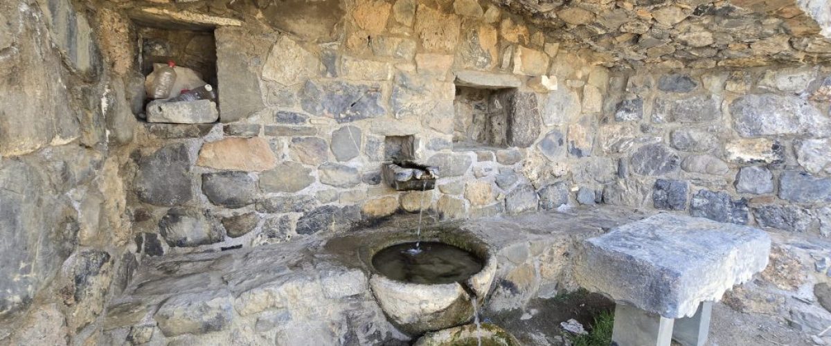 ΚΡΗΝΗ ΣΤΟΝ ΑΓΙΟ ΠΑΥΛΟ