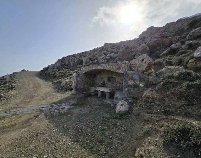 ΚΡΗΝΗ ΣΤΟΝ ΑΓΙΟ ΠΑΥΛΟ