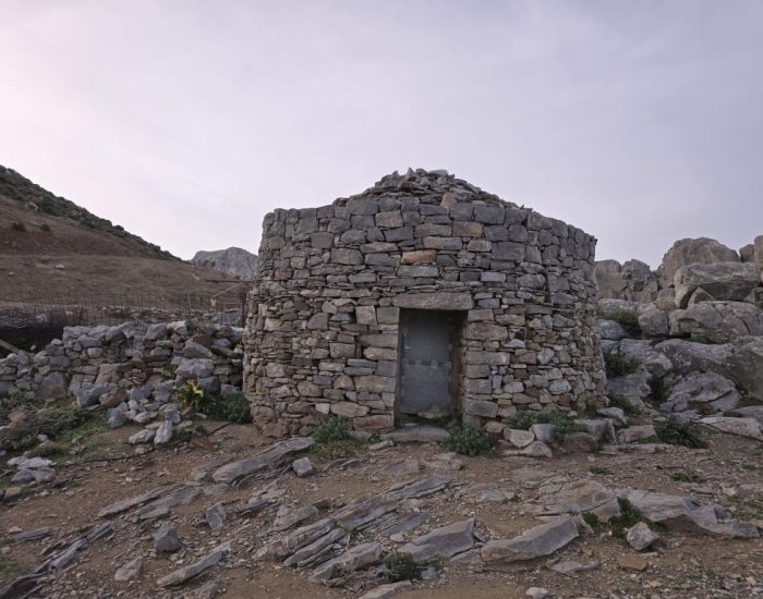 ΜΙΤΑΤΟ ΣΤΟΝ ΑΧΕΝΤΡΙΑ