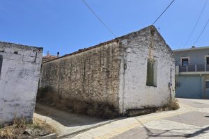 ΑΓΡΟΤΟΣΠΙΤΟ ΣΤΟ ΔΙΟΝΥΣΙ