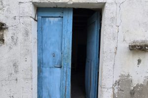 ΑΓΡΟΤΟΣΠΙΤΟ ΣΤΟ ΙΝΙ Γ'