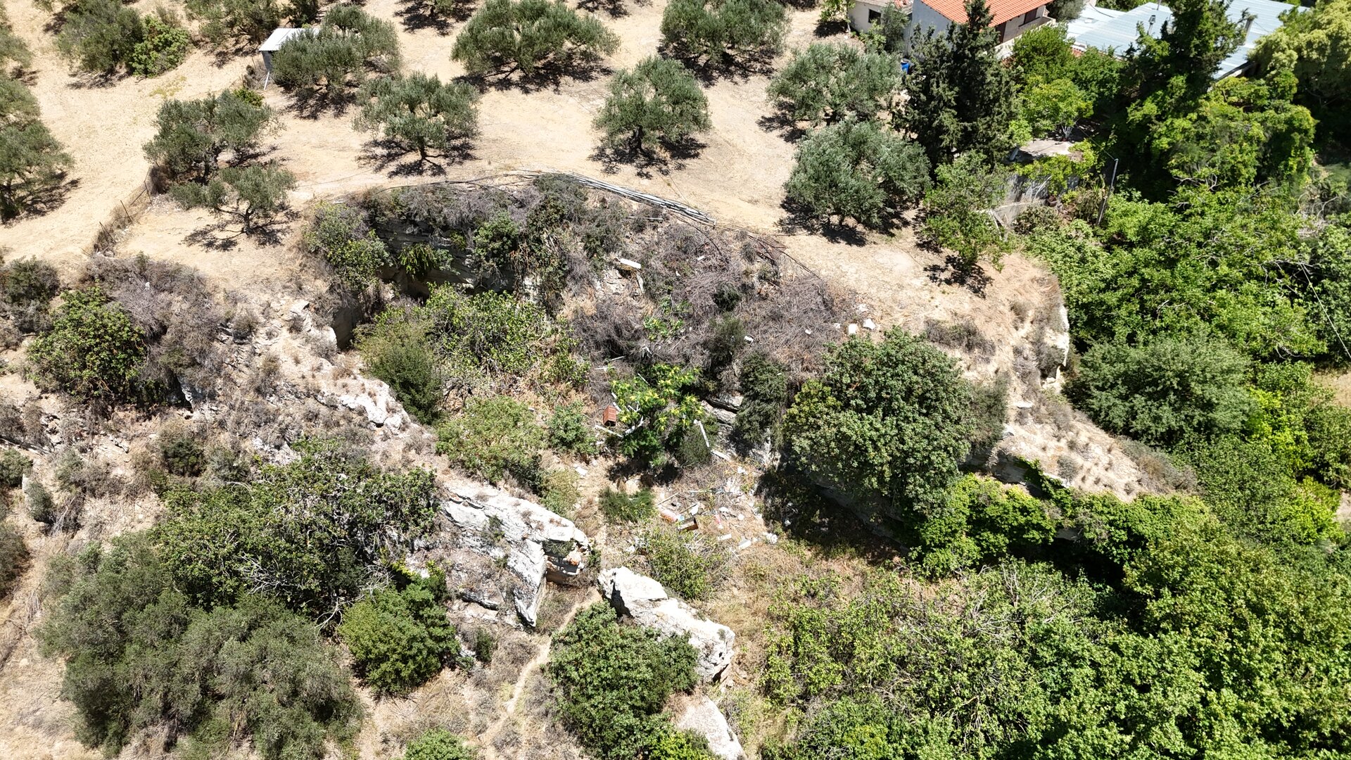 ΛΑΤΟΜΕΙΟ ΣΤΑ ΣΠΗΛΙΑ ΚΝΩΣΣΟΥ