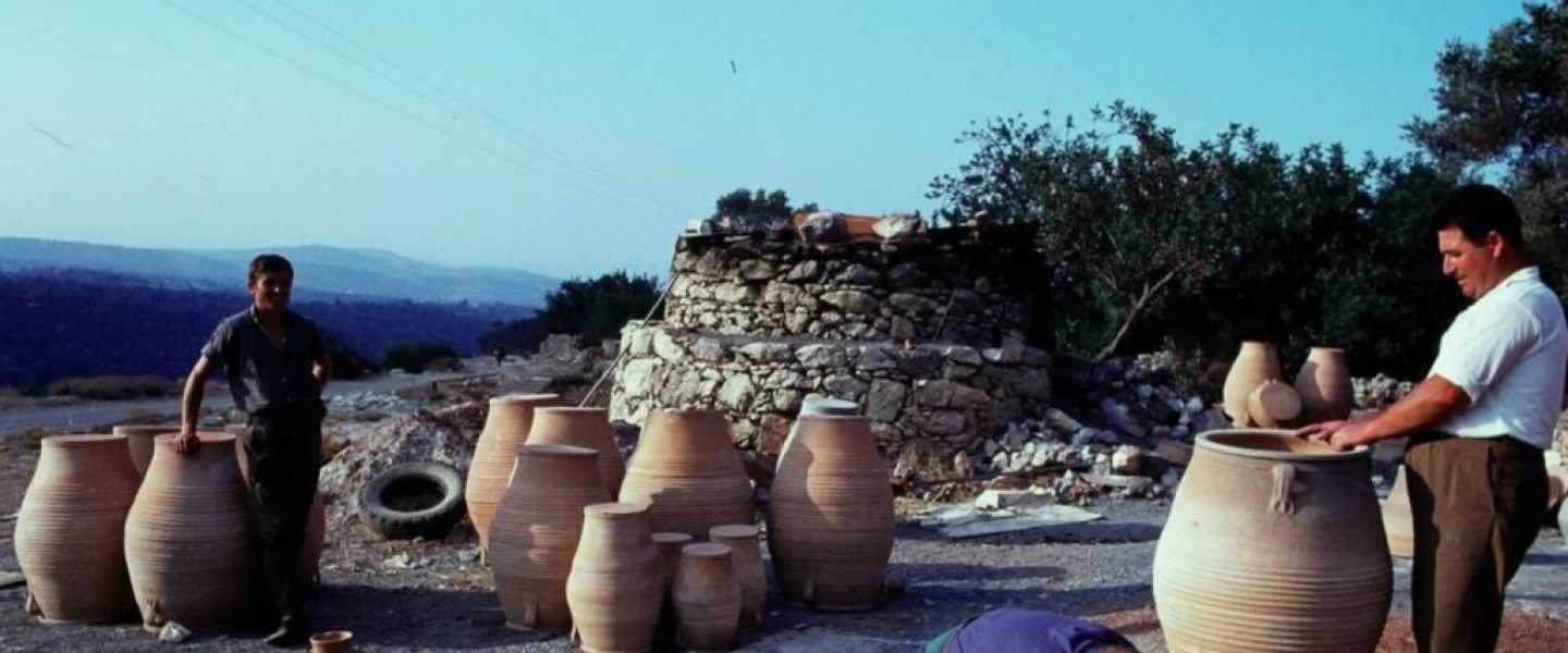 ΚΑΜΙΝΙ ΣΤΟ ΘΡΑΨΑΝΟ Α'