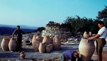 ΚΑΜΙΝΙ ΣΤΟ ΘΡΑΨΑΝΟ Α'